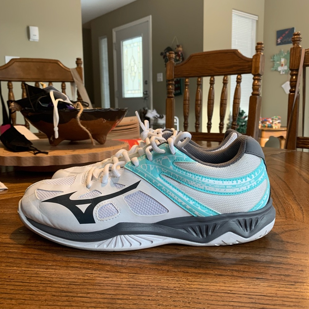 Mizuno Women’s Thunder Blade 2 Volleyball Shoes